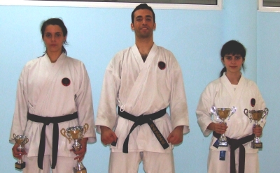 Sensei Filipe Magalhães e as suas alunas campeãs